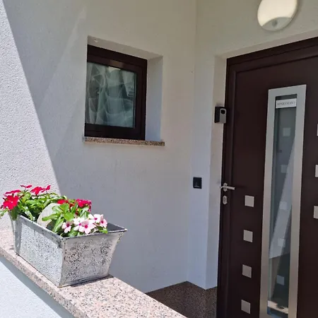 Nika 1 Apartmán *